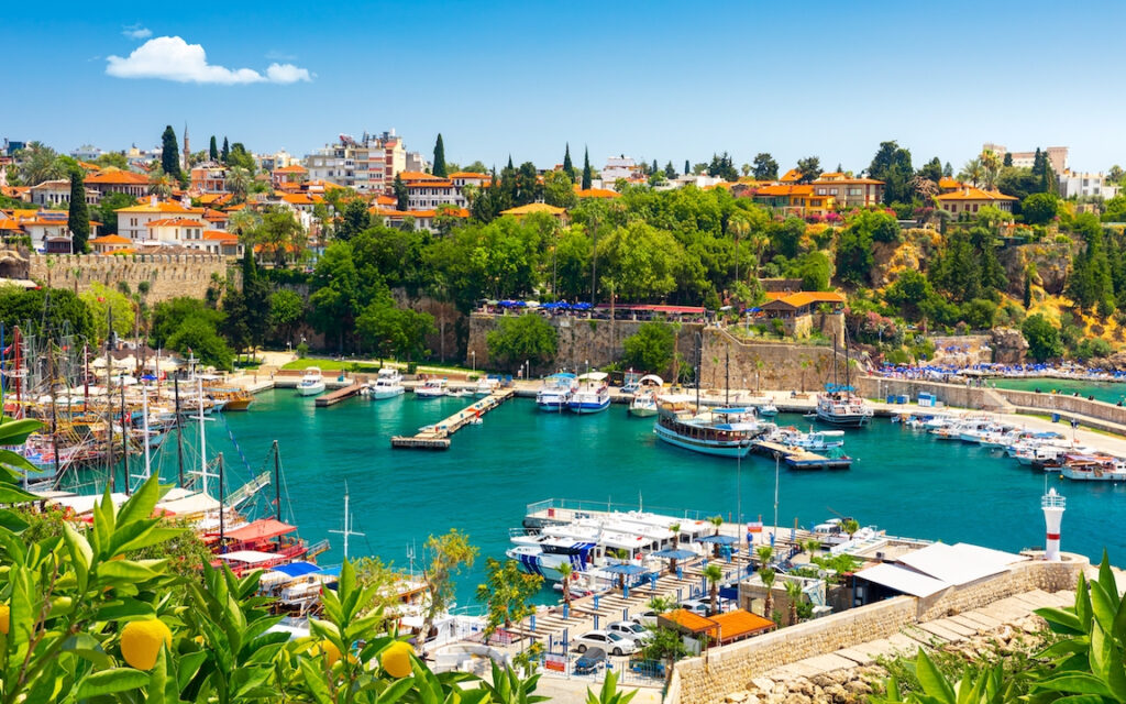 Почему выгодно инвестировать в недвижимость за рубежом: 5 главных преимуществ